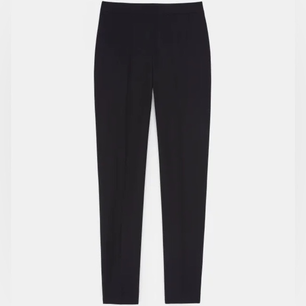 Size 14, beautiful Lafayette 148 navy dress pants.